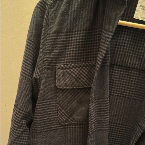 Abercrombie & Fitch Black Plaid Oversized Shirt - Picture 5 of 8